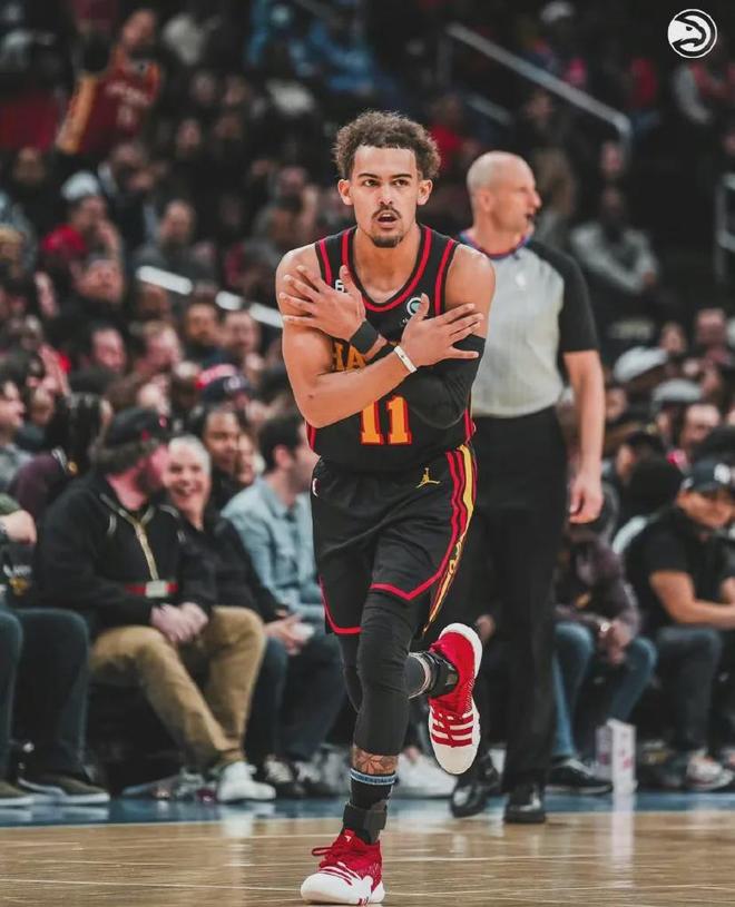 混团世界杯：梁靖崑单打告负莎头双打得分 中国8-2法国（混团世界杯战报：中国8-2胜法国，梁靖崑单打憾负，莎头双打建功）