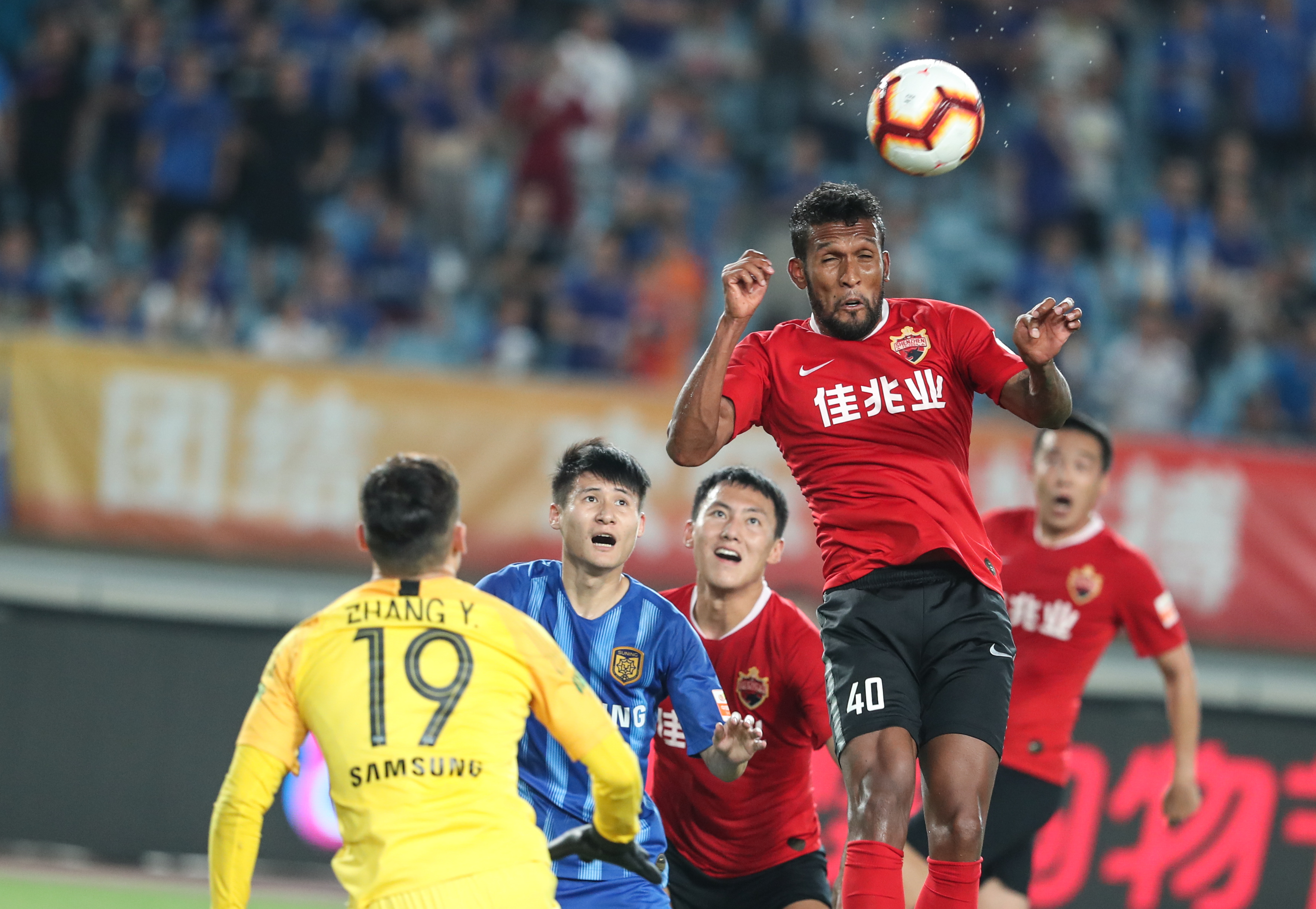 2026赛季足协杯将扩军至80队，其中业余及中冠球队占比40%（2026足协杯扩军至80支队伍，业余与中冠球队占四成）