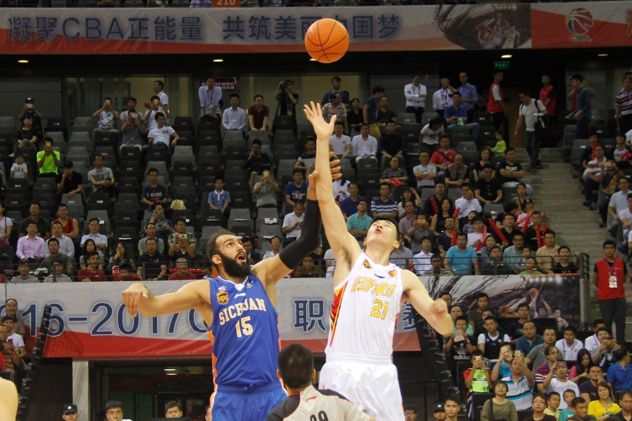 米体：意丙里米尼宣告破产，市政府已启动新俱乐部重建计划（米体：意丙里米尼宣布破产，市政府着手重建新俱乐部）