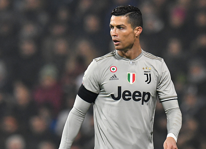 曼联接下来的英超五场大战：与切尔西、利物浦及其他竞争对手的赛程对比（曼联英超未来五战前瞻：与切尔西、利物浦及其余竞争对手的赛程对照）