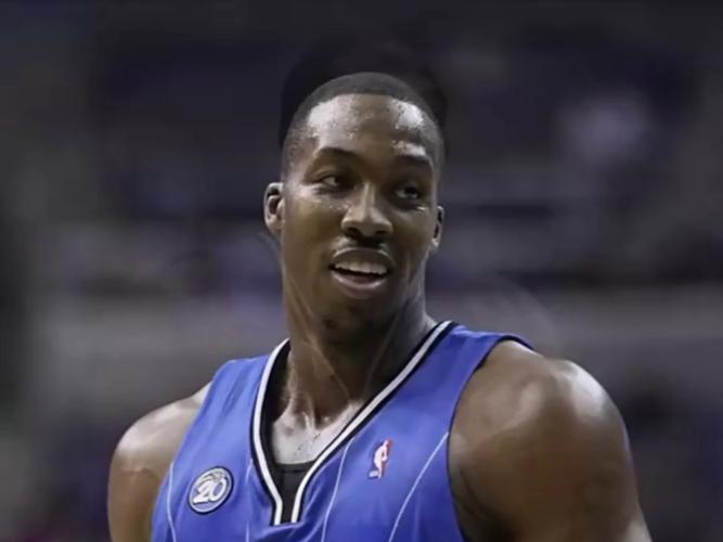 NBA新景象！杨瀚森与扎克·埃迪两位黄皮肤中锋跳球开场（NBA新气象！杨瀚森与扎克·埃迪两位亚裔中锋完成开场跳球）